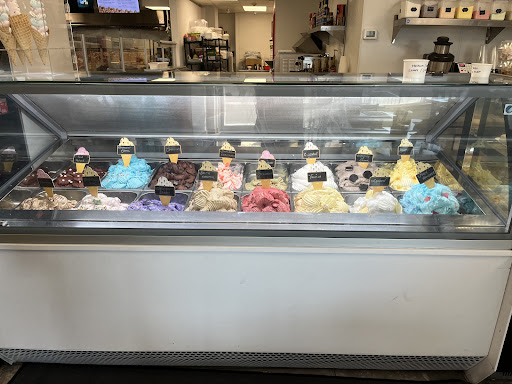 Photo of Cedars Bakery & Restaurant - 8102 Fraser Ave #51, Fort McMurray, AB T9H 0G1